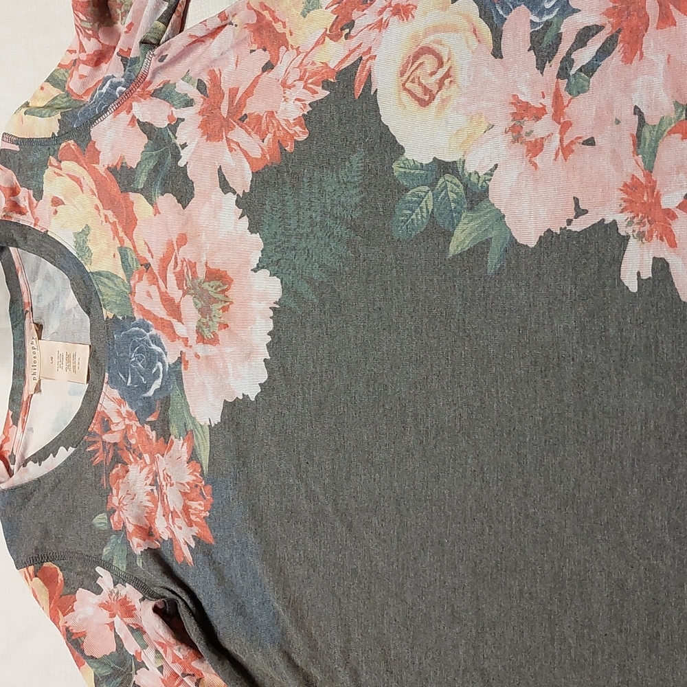 Philosophy Gray and Pink Floral Tunic Top L EUC - Picture 4 of 12